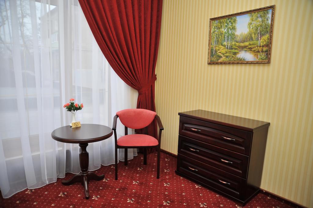 Slava Hotel Zaporizhia Værelse billede