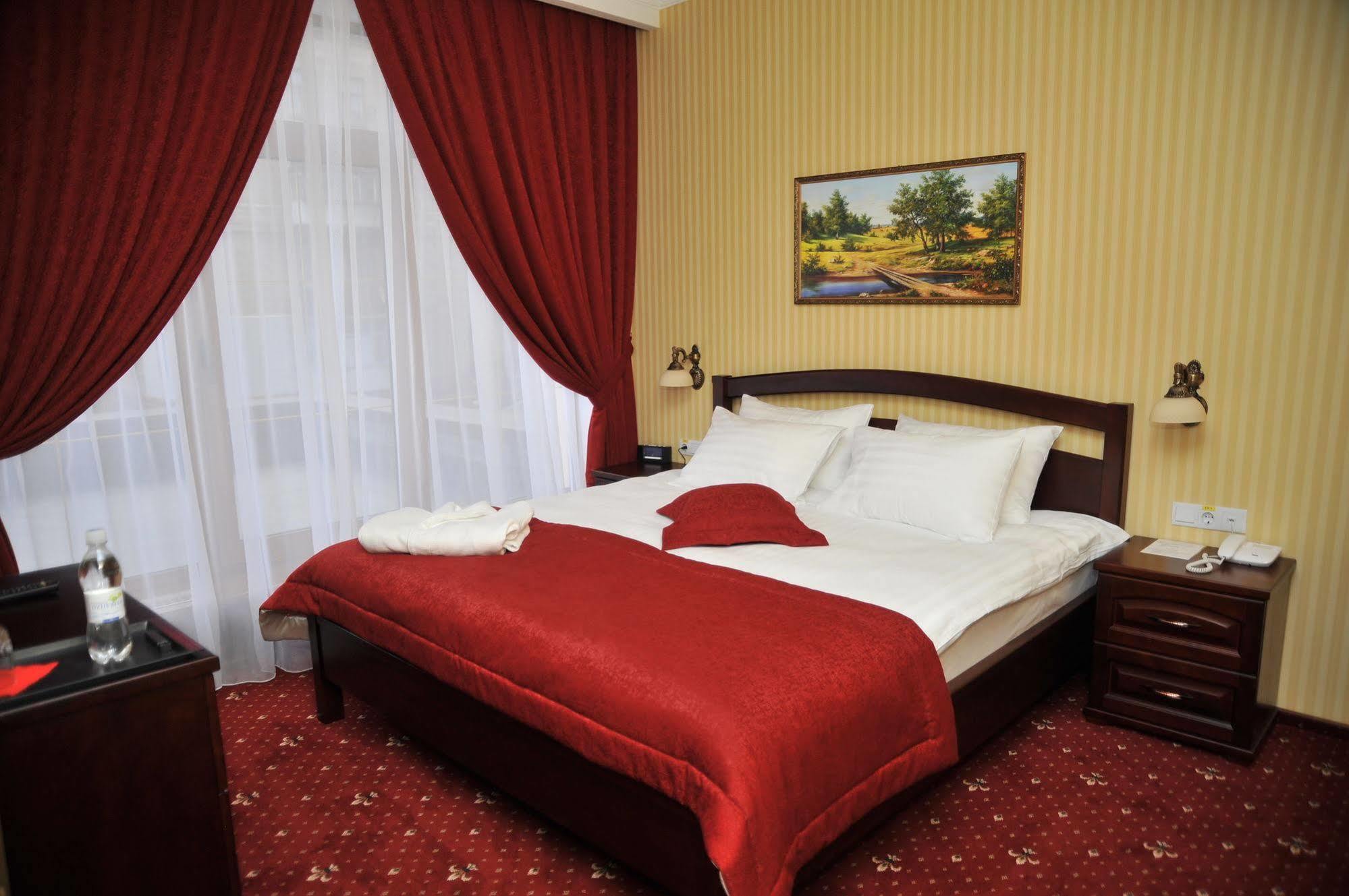 Slava Hotel Zaporizhia Eksteriør billede