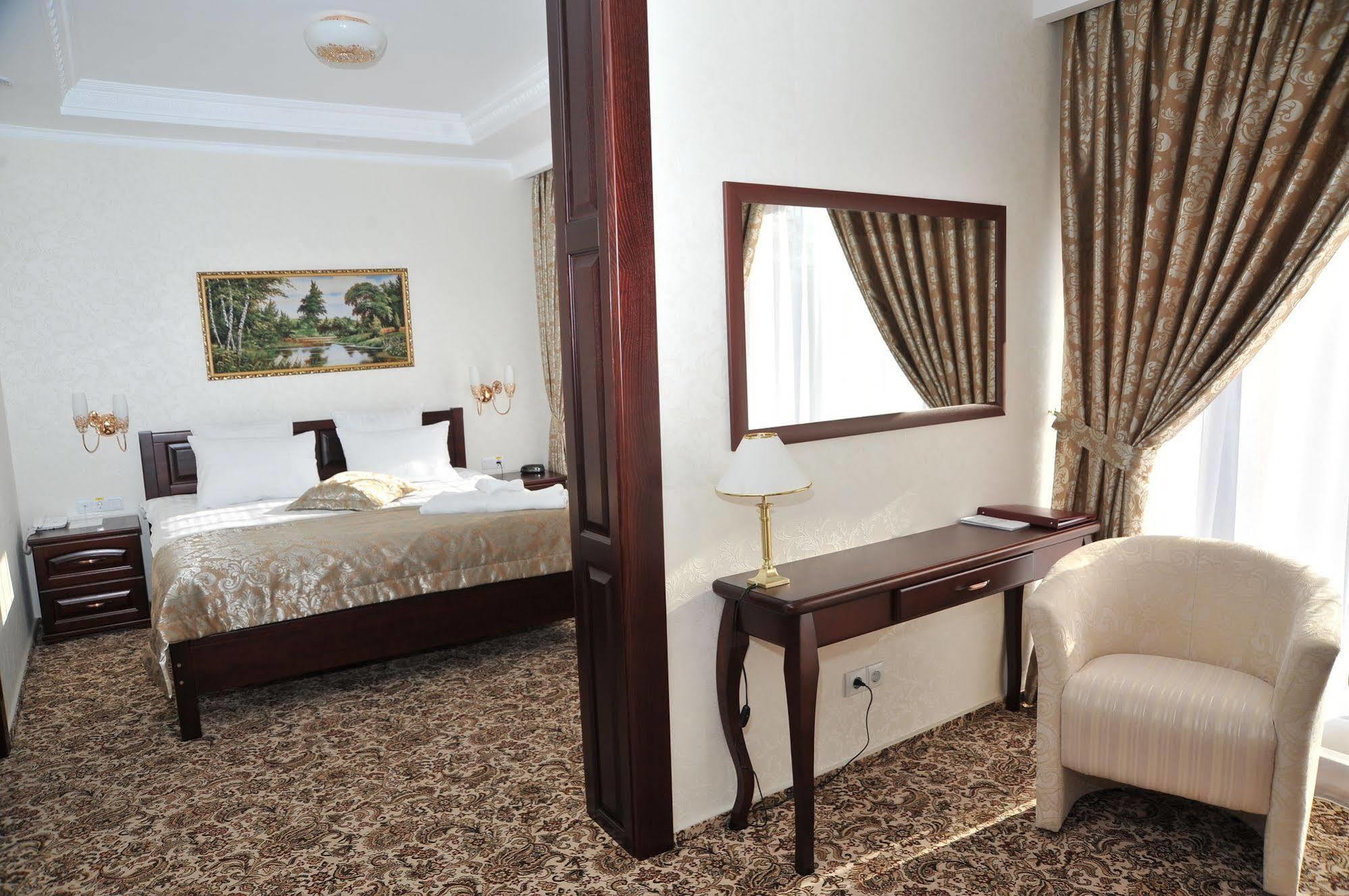 Slava Hotel Zaporizhia Eksteriør billede