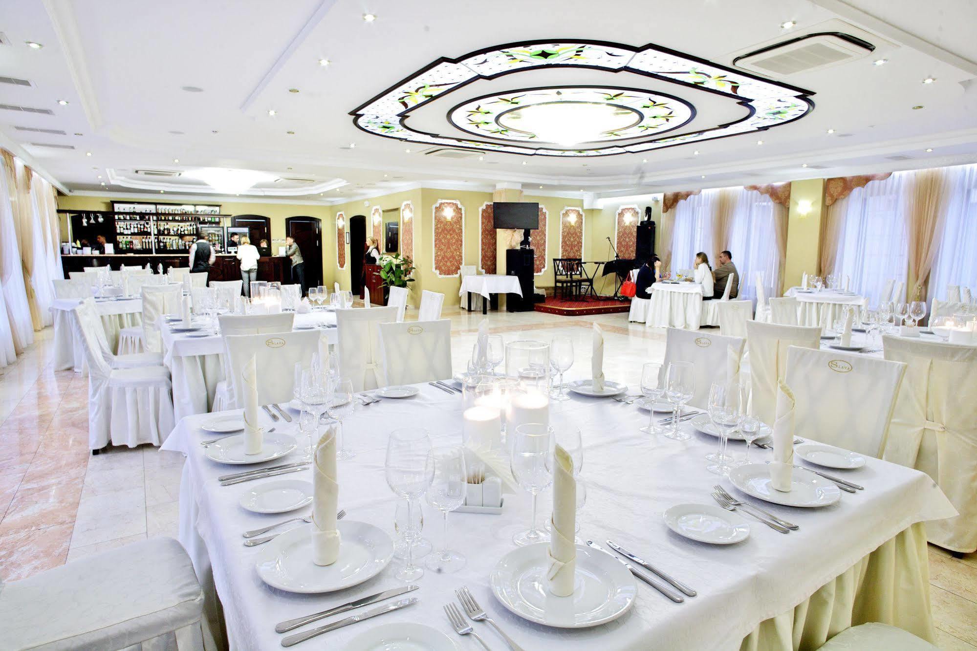 Slava Hotel Zaporizhia Eksteriør billede